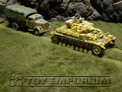 "BRAND NEW" Build-a-Rama 1:32 Deluxe "High Grass & Country Road" Table Top Mat  (24" x 30")