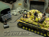 "BRAND NEW" Custom Built - Hand Painted & Weathered 1:35 Deluxe WWII German Tankmen "Refueling" Soldier Set