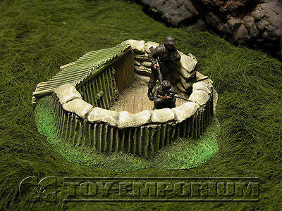 "RETIRED & BRAND NEW"  Build-a-Rama 1:32 Hand Painted WWII Airfield Spotting Fortification