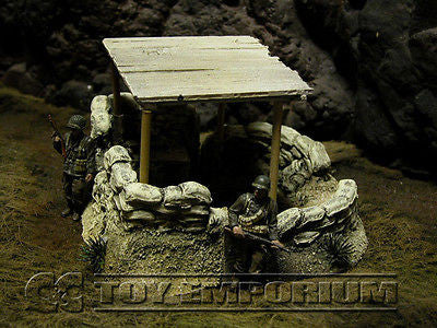 "RETIRED & BRAND NEW" Build-a-Rama 1:32 Hand Painted WWII Command Post Ruin