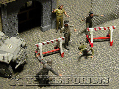 "BRAND NEW" Custom Built  & Hand Painted 1:35 Deluxe "Escape To Freedom" Set (5 Figure Set)