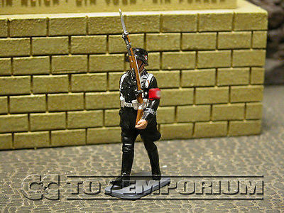 "RETIRED" King & Country 1:30 "Berlin 38 Series" Deluxe SS LAH Soldier Marching