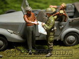 "BRAND NEW" Custom Built - Hand painted & Weathered 1:35 Deluxe WWII "Which Way To Berlin" Set (5 Figures & Car Set)