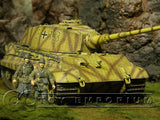 "RETIRED" Dragon Armor 1:35 - Deluxe WWII German King Tiger Tank w/ "Henschel Turret & Zimmerit"