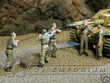 "BRAND NEW" Custom Built & Hand Painted 1:35 WWII German Tank Crew At Work Set (5 Figure Set)