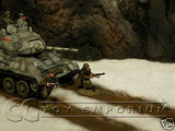 "BRAND NEW" Build-a-Rama 1:32 Hand Painted WWII Deluxe Snow Mat w/ Road