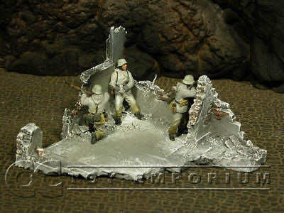 "RETIRED & BRAND NEW " Build-a-Rama 1:32 Hand Painted WWII "Winter" Deluxe City Building