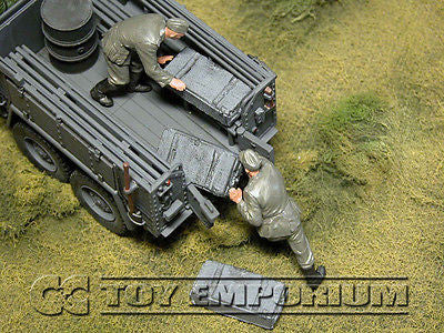 "RETIRED & BRAND NEW" Build-a-Rama 1:32 Hand Painted WWII Deluxe "Field Gray" Crate Set (3 Piece Set)