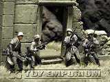 "BRAND NEW" Custom Built - Hand Painted & Weathered 1:35 WWII German "Winter" Infantry Western Europe  Soldier Set (4 Figure Set)