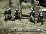 "BRAND NEW" Custom Built - Hand Painted & Weathered 1:35 WWII German "Winter" Infantry Western Europe  Soldier Set (4 Figure Set)