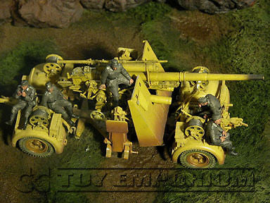"BRAND NEW" Custom Built - Hand Painted & Weathered 1:35 WWII German "88 Crew Riders" Set (5 Figure Set)
