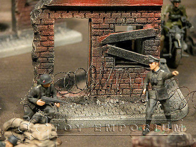 "RETIRED & BRAND NEW" Build-a-Rama 1:32 Hand Painted WWII Deluxe Barbed Wire Coil