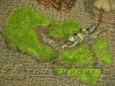 "RETIRED & BRAND NEW" Build-a-Rama 1:32 Hand Painted WWII Grass Patches Set (5 Piece set)