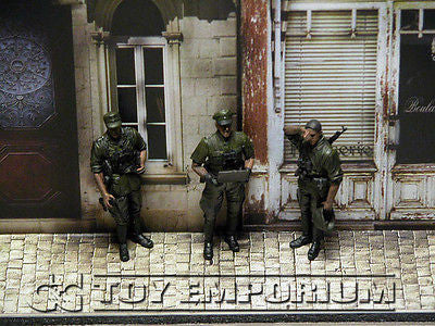 "BRAND NEW"  Build-a-Rama Deluxe WWII "Photo Real" Color Facade #3 w/Sidewalk Set