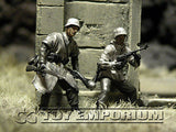 "BRAND NEW" Custom Built - Hand Painted & Weathered 1:35 WWII German "Winter" Infantry Western Europe  Soldier Set (4 Figure Set)
