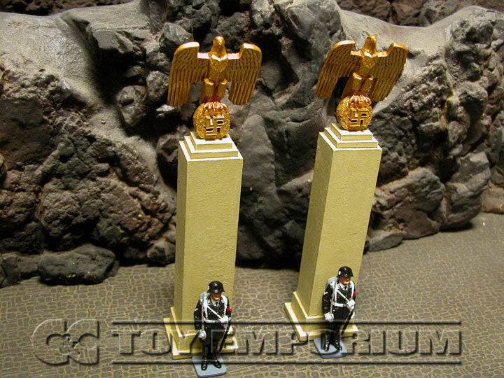 "RETIRED" King & Country 1:30 "Berlin 38 Series" Deluxe German Eagle On Plinth Set