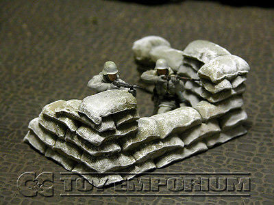 "RETIRED & BRAND NEW" Build-a-Rama 1:32 Hand Painted WWII "Winter" Sandbag Wall Gun Position Section