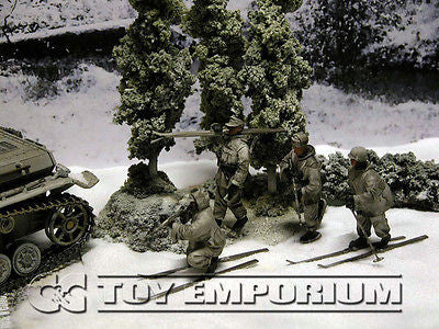 "BRAND NEW" Custom Built - Hand Painted & Weathered 1:35 WWII Deluxe Winterized German "Ski Troop" Soldier Set (4 Figure Set)