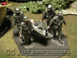 "BRAND NEW" Custom Built - hand painted & Weathered 1:35 WWII Deluxe German "Casualty Evacuation" Soldier Set (5 Figure Set)  (5)
