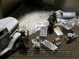"RETIRED & BRAND NEW" Build-a-Rama 1:32 Hand Painted WWII Deluxe "Winter" Crate, Gear & Box Set (7 Piece Set)