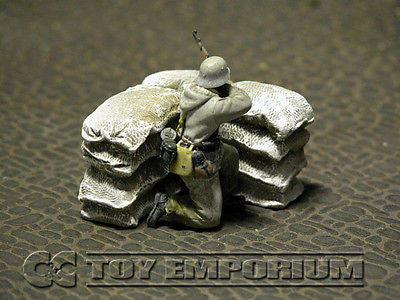 "RETIRED & BRAND NEW" Build-a-Rama 1:32 Hand Painted WWII "Winter" Sandbag Wall Corner Section