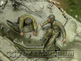 "BRAND NEW" Custom Built & Hand Painted 1:35 WWII US Tank Bail Out Soldier Set (2 Figure Set)