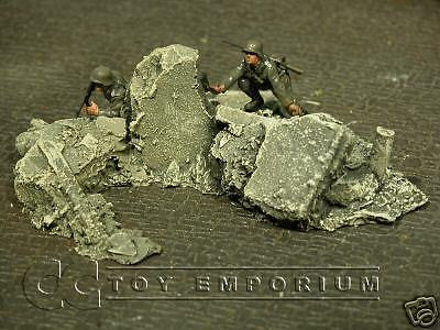 "RETIRED & BRAND NEW" Build-a-Rama 1:32 Hand Painted WWII Rubble Pile #3 Set