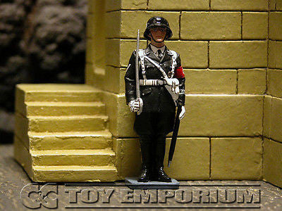 "RETIRED" King & Country 1:30 "Berlin 38 Series" Deluxe SS LAH Guard At Attention