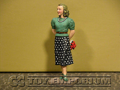 "RETIRED" King & Country 1:30 "Berghof Collection" Deluxe Eva Braun Figure (1)