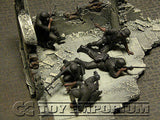 "BRAND NEW" Custom Built - Hand Painted & Weathered 1:35 WWII Deluxe German Infantry "Eastern Front" Soldier Set (5 Figure Set)