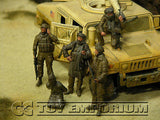 "BRAND NEW" Custom Built - Hand Painted & Weathered 1:35 Deluxe Current Day  "Captured" US Soldier Set (5 Figure Set)