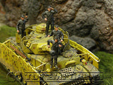 "BRAND NEW" Custom Built - Hand Painted & Weathered 1:35 Deluxe WWII German SS Panzer Crew Soldier Set (4 Figure Set)