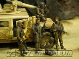 "BRAND NEW" Custom Built - Hand Painted & Weathered 1:35 Deluxe Current Day  "Captured" US Soldier Set (5 Figure Set)