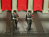 "RETIRED" Collector's Showcase 1:30 Scale Berlin 38' Series Deluxe LAH Guards (2)