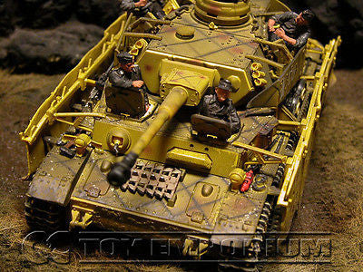 "BRAND NEW" Custom Built - Hand Painted & Weathered 1:35 WWII German "SS Panzer Crew " Set (5 Figure Set)