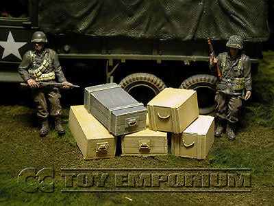 "RETIRED & BRAND NEW" Build-a-Rama 1:32 WWII Deluxe Medium Gear & Ammo Crate Set #1  (5 Piece Set)