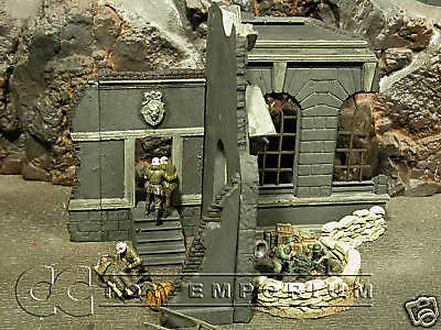 "RETIRED" Pro Built - Hand Painted & Weathered 1:35 WWII Deluxe 2 Story Kharkov City Ruin