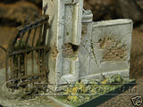 "RETIRED" Sunix World 1:32 Hand Painted Deluxe Damaged Gate Ruin