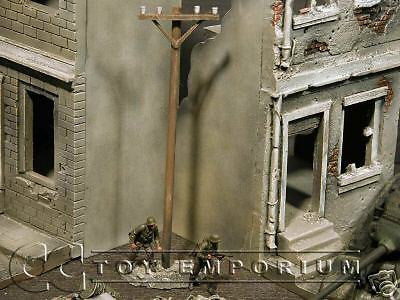 "RETIRED & BRAND NEW" Build-a-Rama 1:32 Hand Painted WWII Telephone Pole