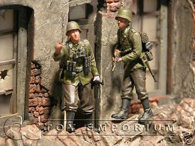 "BRAND NEW" Custom Built & Hand Painted 1:35 WWII German House To House Soldier Set (2 Figure Set)