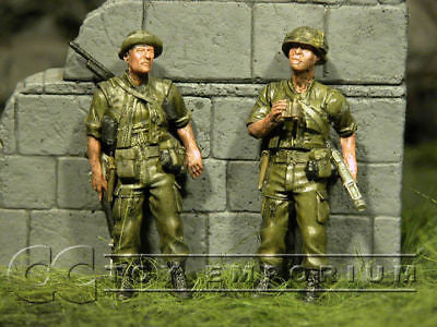 "BRAND NEW" Custom Built - Hand Painted & Weathered 1:35 "Vietnam" US GI Soldier Set (2 Figure Set)