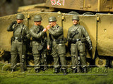 "BRAND NEW" Custom Built & Hand Painted 1:35 WWII German 3rd Fallschirmjager Soldier Set (4 Figure Set)
