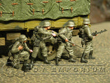 "BRAND NEW" Custom Built & Hand Painted 1:35 WWII German Wiking Division Soldier Set (4 Figure Set)