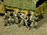 "BRAND NEW" Custom Built & Hand Painted 1:35 WWII German Wiking Division Soldier Set (4 Figure Set)