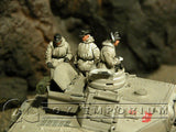 "BRAND NEW" Custom Built - Hand Painted & Weathered 1:35 WWII German Winter Tank Crew Set (5 Figure Set)