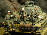 "BRAND NEW" Custom Built & Hand Painted 1:35 WWII German Wounded Soldiers Set (3 Figure Set)