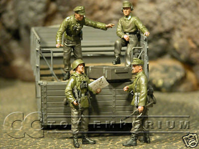 "BRAND NEW" Custom Built & Hand Painted 1:35 WWII German Wiking Recon Set (4 Figure Set)