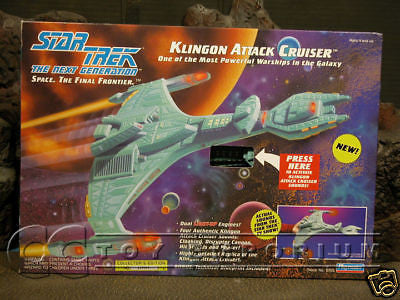 "VERY RARE" Star Trek "TNG" Klingon Attack Cruiser MIB