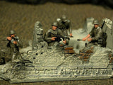 "BRAND NEW" Custom Built & Hand Painted 1:35 WWII German Infantry "Cross Of Iron" Soldier Set (4 Figure Set)