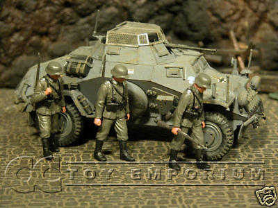 "BRAND NEW" Custom Built & Hand Painted 1:35 WWII German Infantry Soldier Set (3 Figure Set)